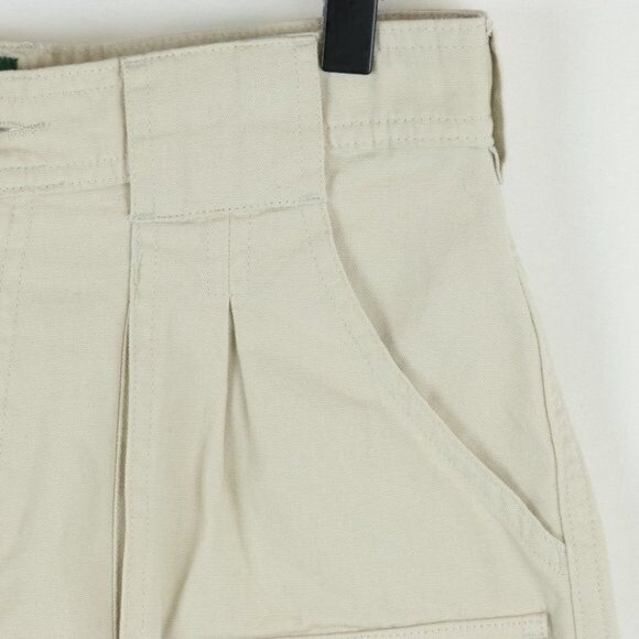 Cabela's Women's Size 8 Cream Cotton 8-Pocket Pleated High Waist Cargo Shorts - Picture 7 of 10
